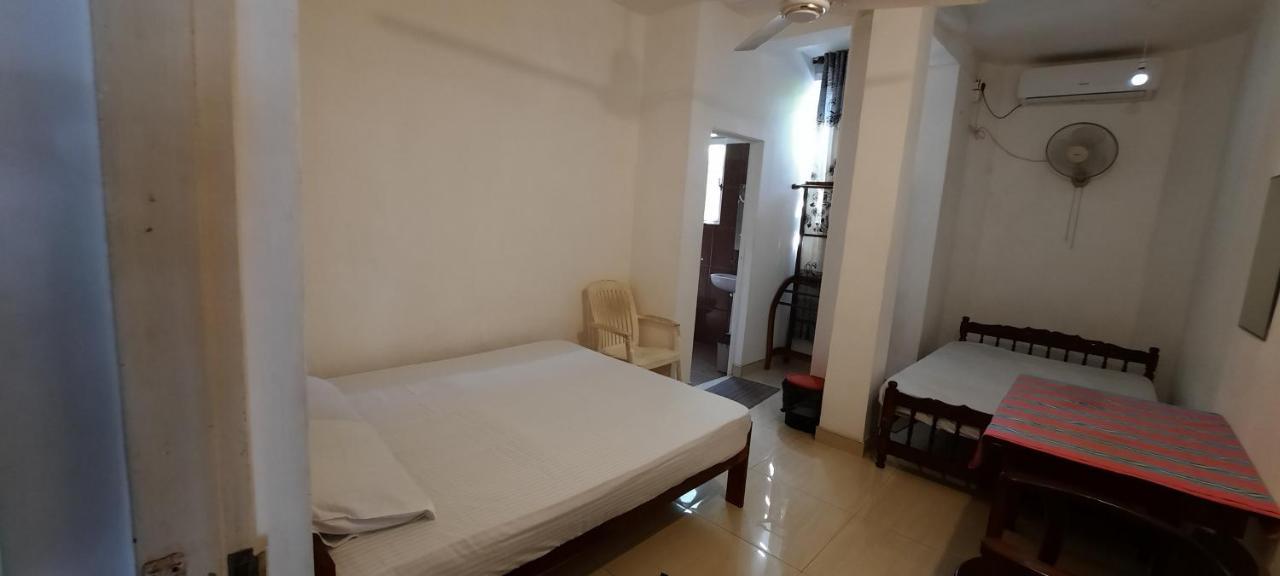 Polhena Coral Reef Resort Matara Habitación foto